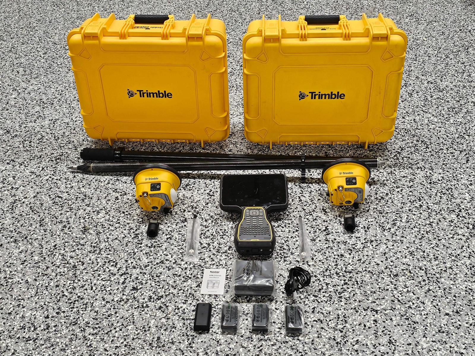Trimble SPS986 GNSS Base & Rover Kit, TSC7, UHF/900MHz, Siteworks/Access