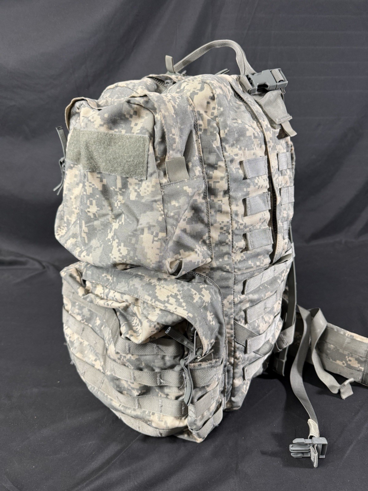 ACU Molle II Medium Ruck Pack Rucksack Complete W/ Straps, Frame & Kidney Pad