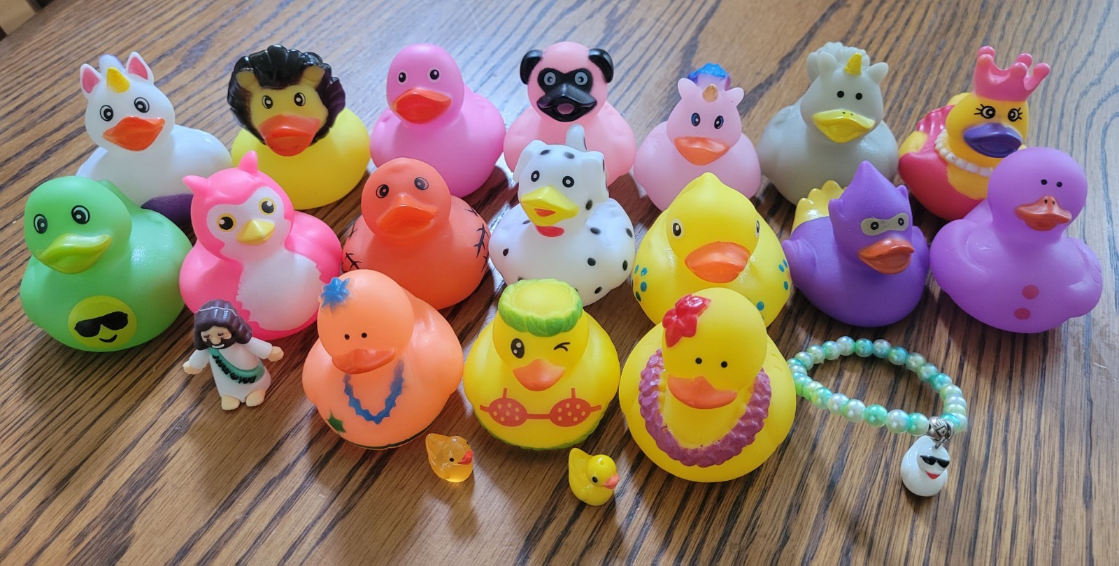 Rubber Duck Lot Cruise Ship Jeep 21 Pc Lot + Bracelet Bath Fun + Little Jesus 🦄