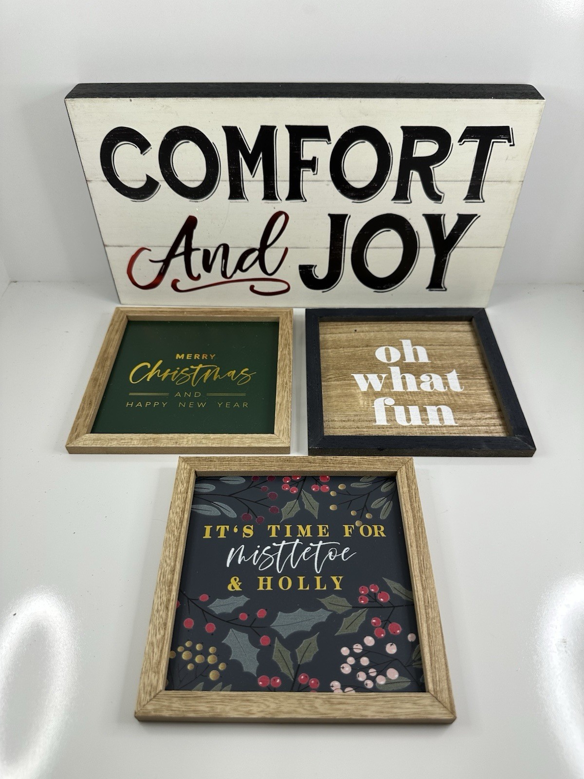 Christmas Wall Art Set of 4 Signs – Comfort & Joy, Merry Christmas, Oh What Fun