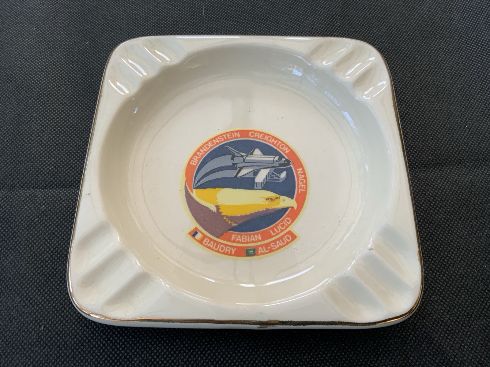 Space Shuttle Discovery STS-51-G. Commemorative Ashtray. NASA. 1985