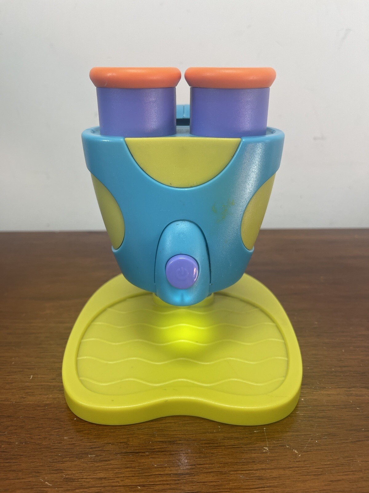GeoSafari Jr Toddlers Educational Light-Up Adjustable Plastic Toy Microscope