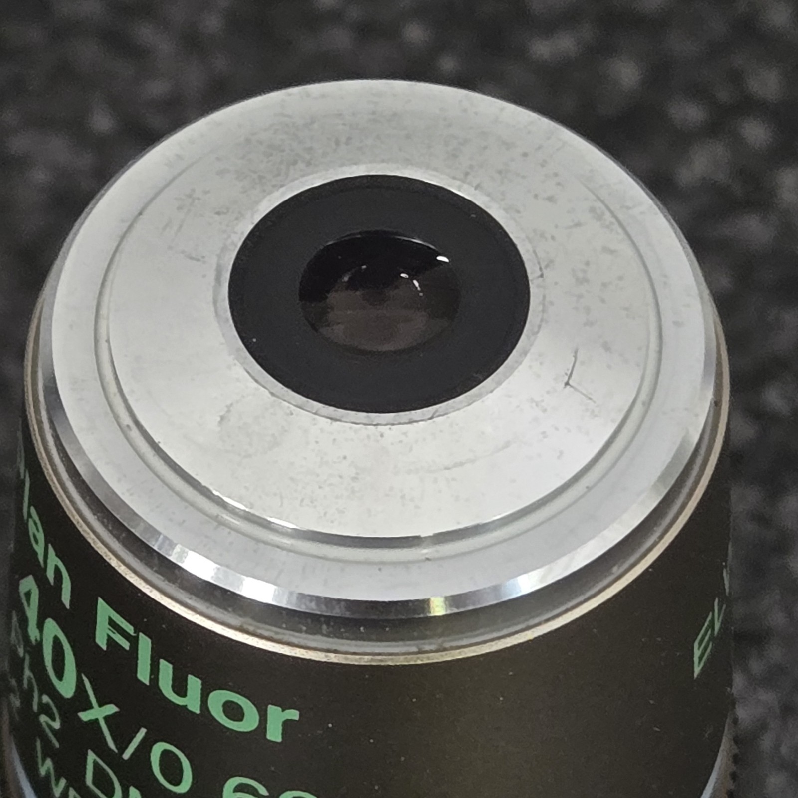 Nikon Microscope Objective 40x/0.60 Plan Fluor ELWD PH2 DM ∞/0-2 WD 3.7-2.7