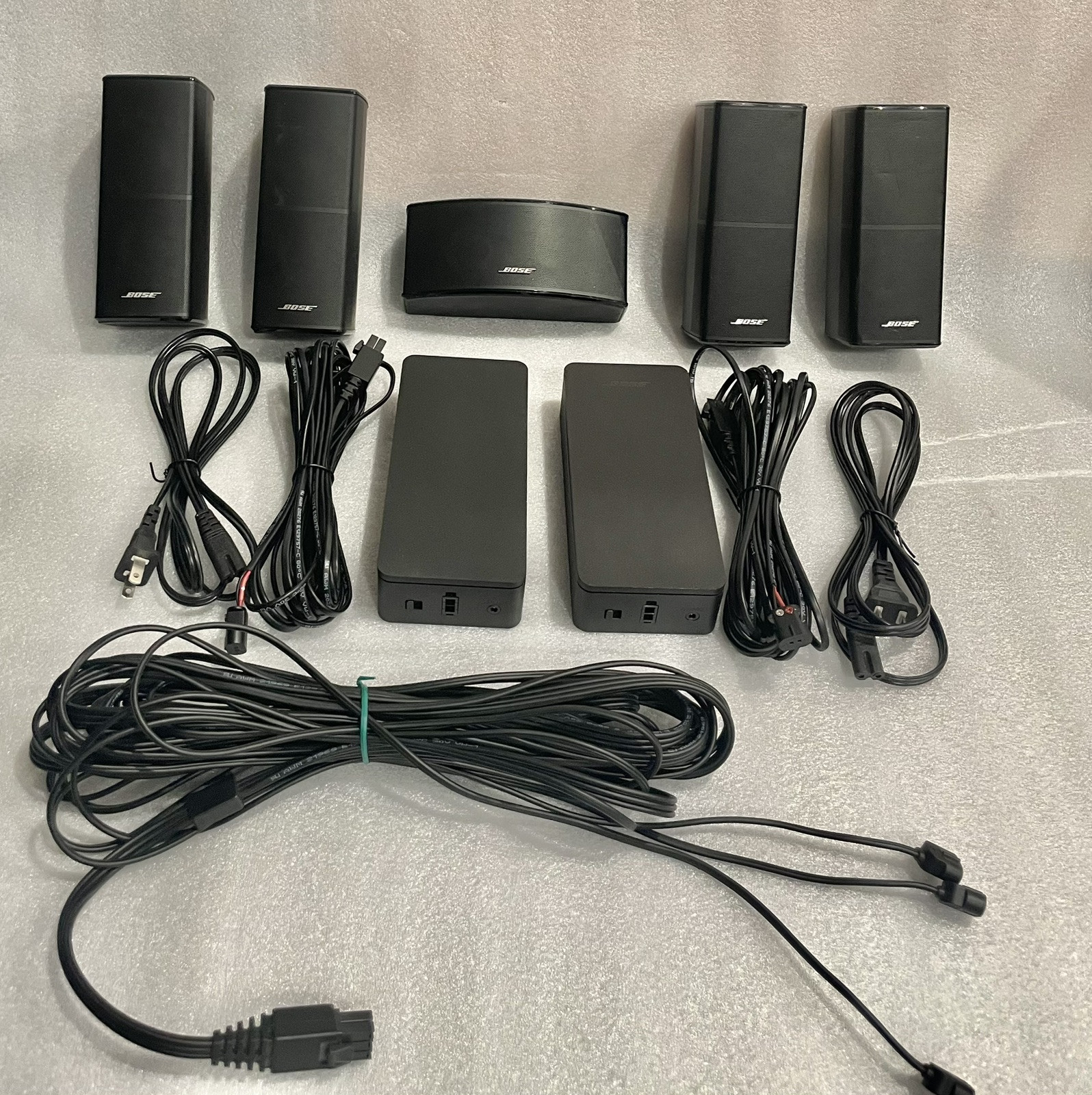 Bose Lifestyle 600 Black (5 Speakers Only) 650 550