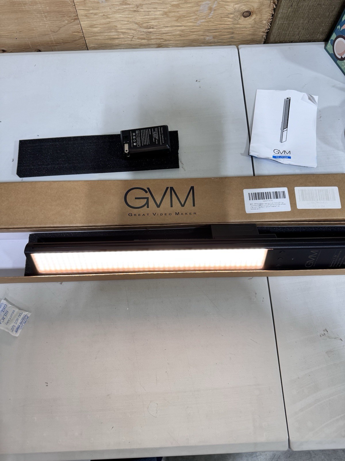Studio Lighting Stick - Adjustable Brightness - GVM / i4F