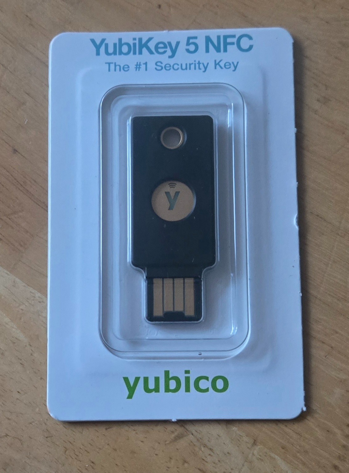 Yubico ‎YubiKey 5 NFC 2FA USB-A/NFC Security Key - NEW