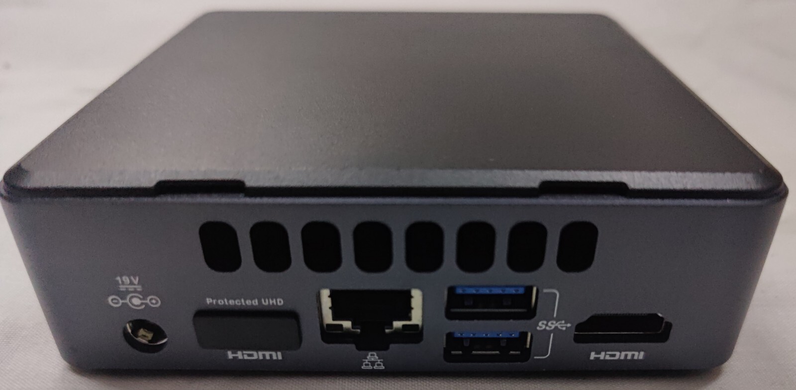 WolfVision Cynap Pure 102025 Wireless presentation and collaboration systems