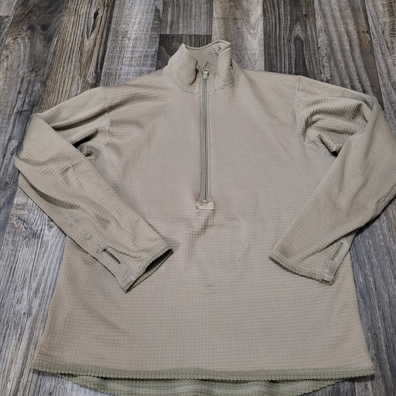 Gen III Mid Weight Cold Weather Desert Sand Waffle Knit Shirt Medium Regular