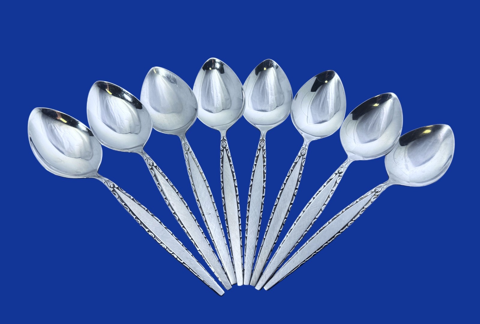 Oneida VENETIA Community Stainless -- Set of 8 Place Oval Soup Spoons 6 3/4"