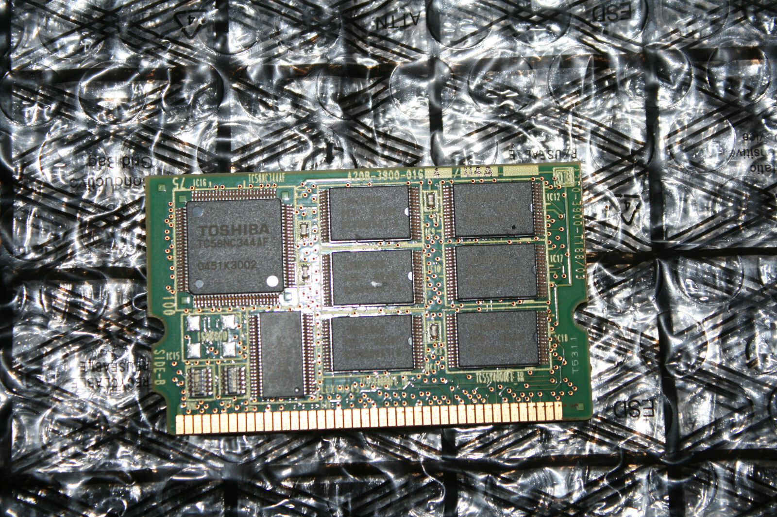 FANUC A20B-3900-0164 / 04A 32 MEG FROM / 2 MEG SRAM Module