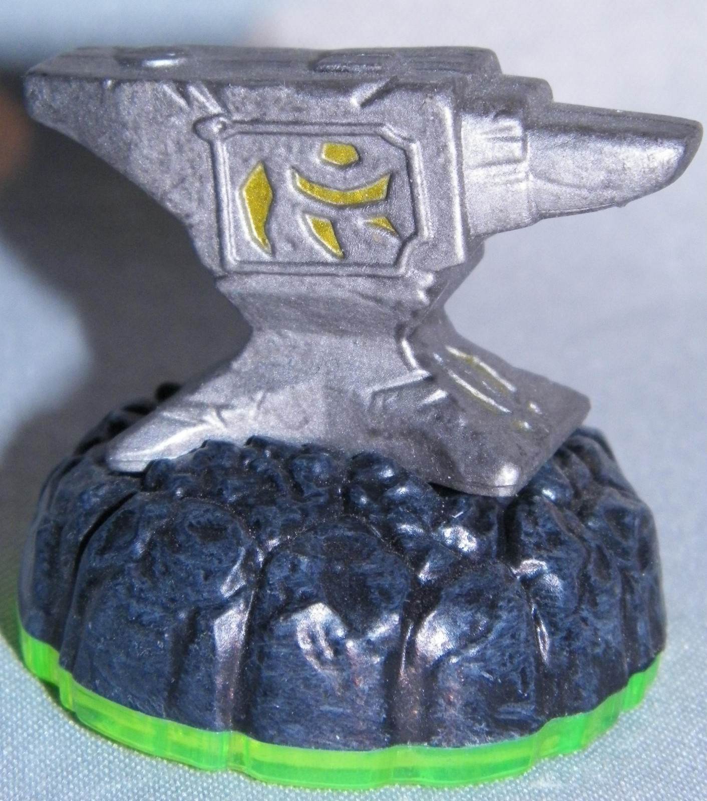 ANVIL RAIN Skylanders Figure Complete w/ Card & Web Code MINT COND