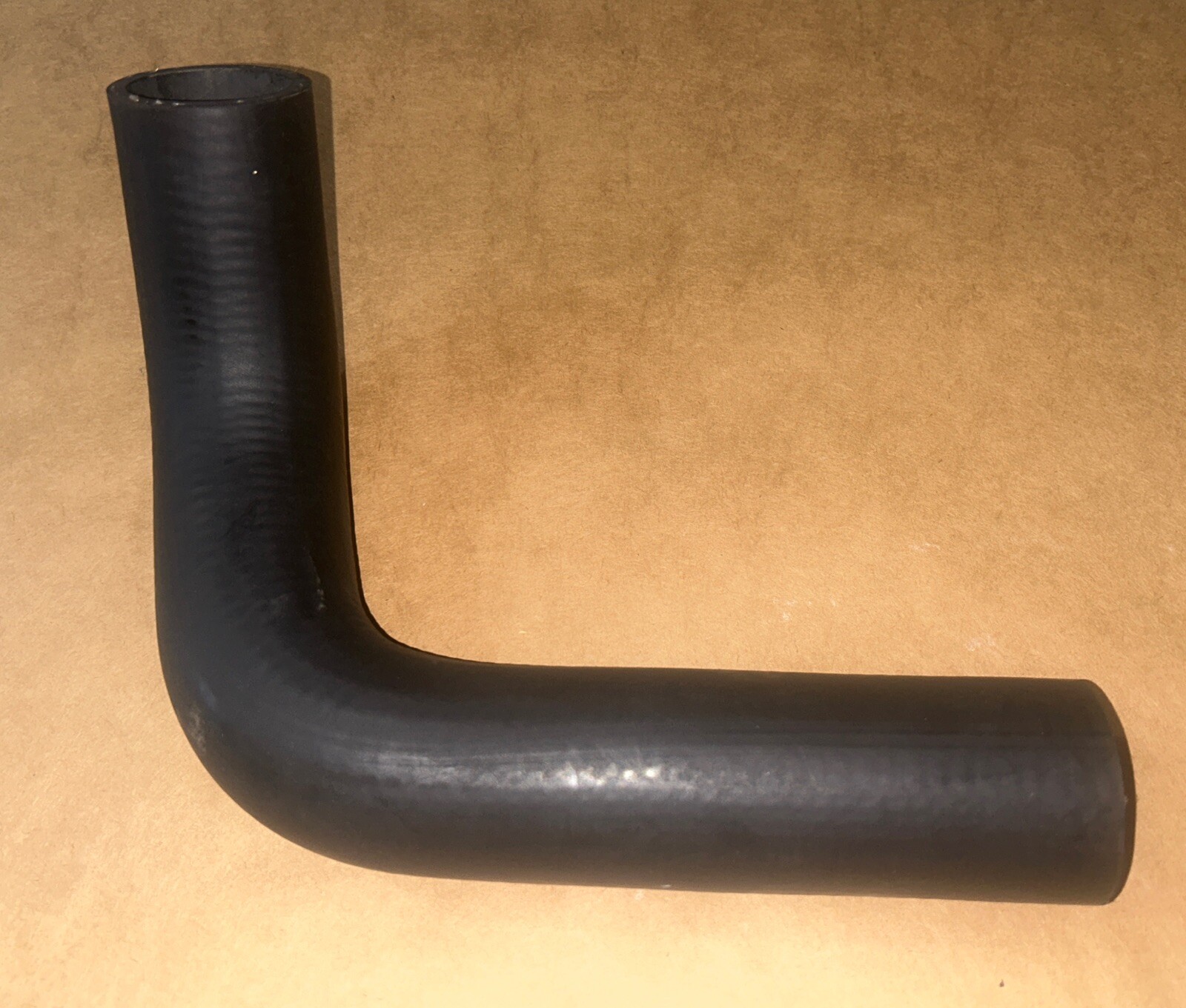 Oliver 550 Tractor Lower Radiator Coolant Hose 102764A SN - 127364 1-1/2” ID