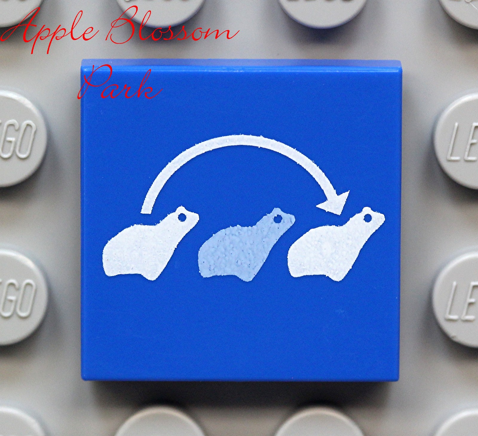 NEW Lego 3 LEAPING FROGS 2x2 Printed FLAT MINIFIG TILE -Blue w/Leap Frog Pattern