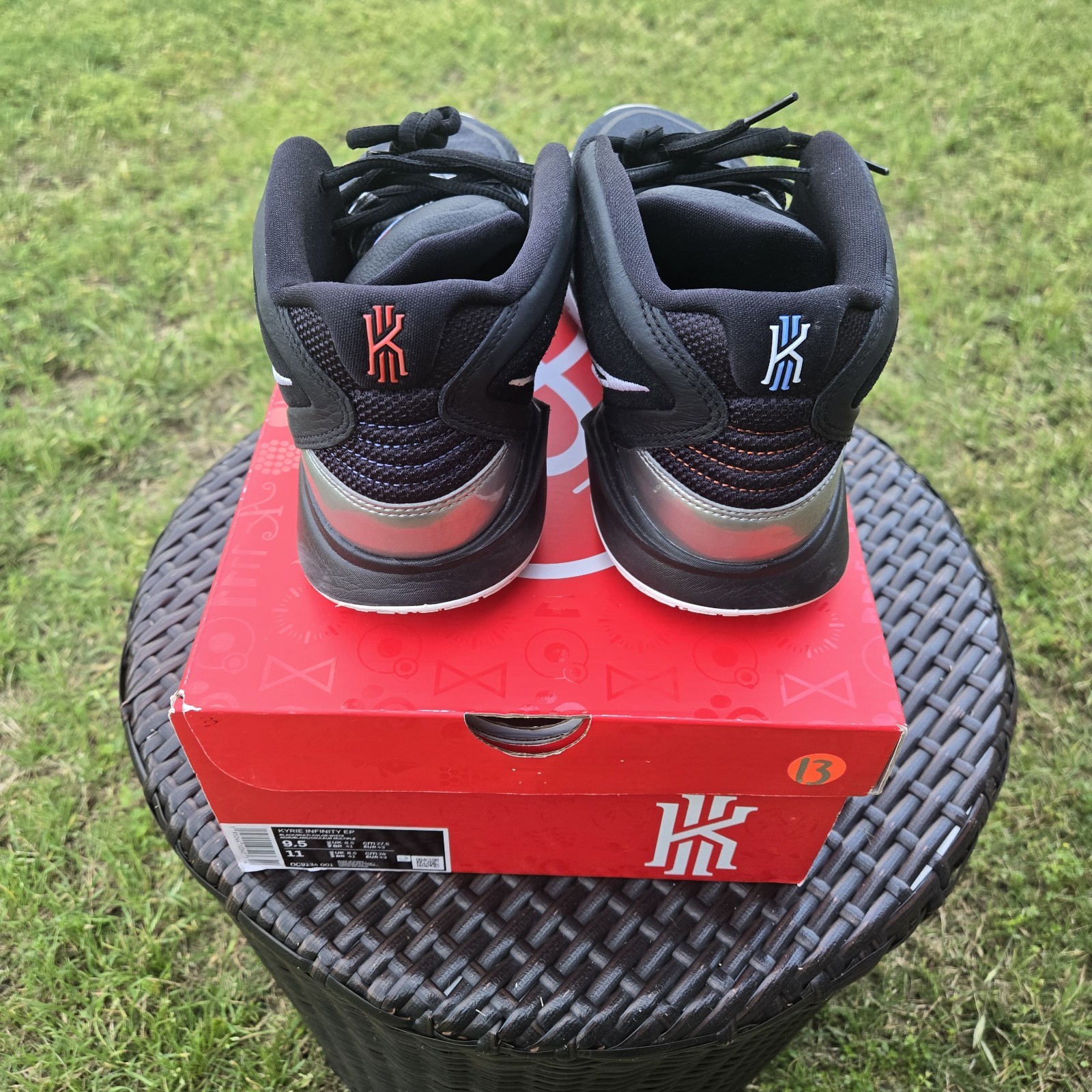 Nike Kyrie 8 Infinity EP Fire Ice DC9134-001 (Size 9.5)