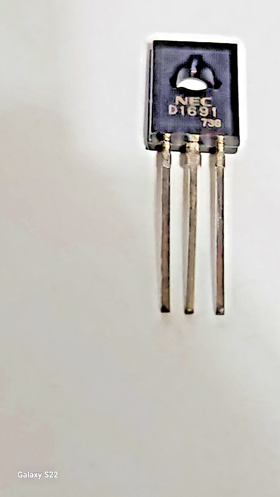 NEC TRANSISTOR 2SD1691 USED IN VARIOUS APPLICATIONS
