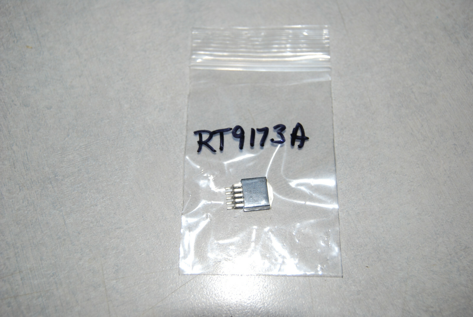 RT9173A integrated circuit TO-263-5 USED GUARANTEED