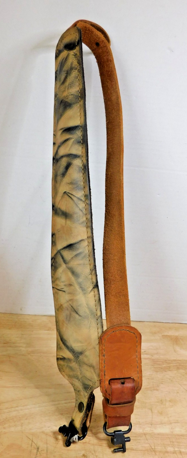 Pathfinder Leather Rifle Sling & Swivels, Thumbhole Steady Shots 39" Long 6/97