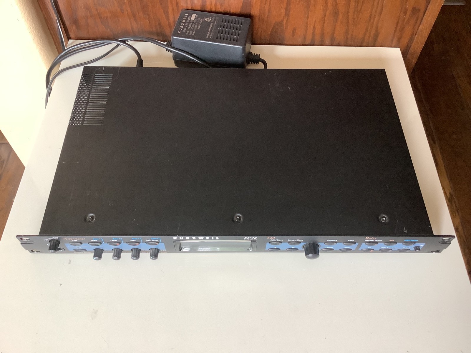 Kurzweil PC2R Digital Rack Sound Module V4.0 & AC adapter