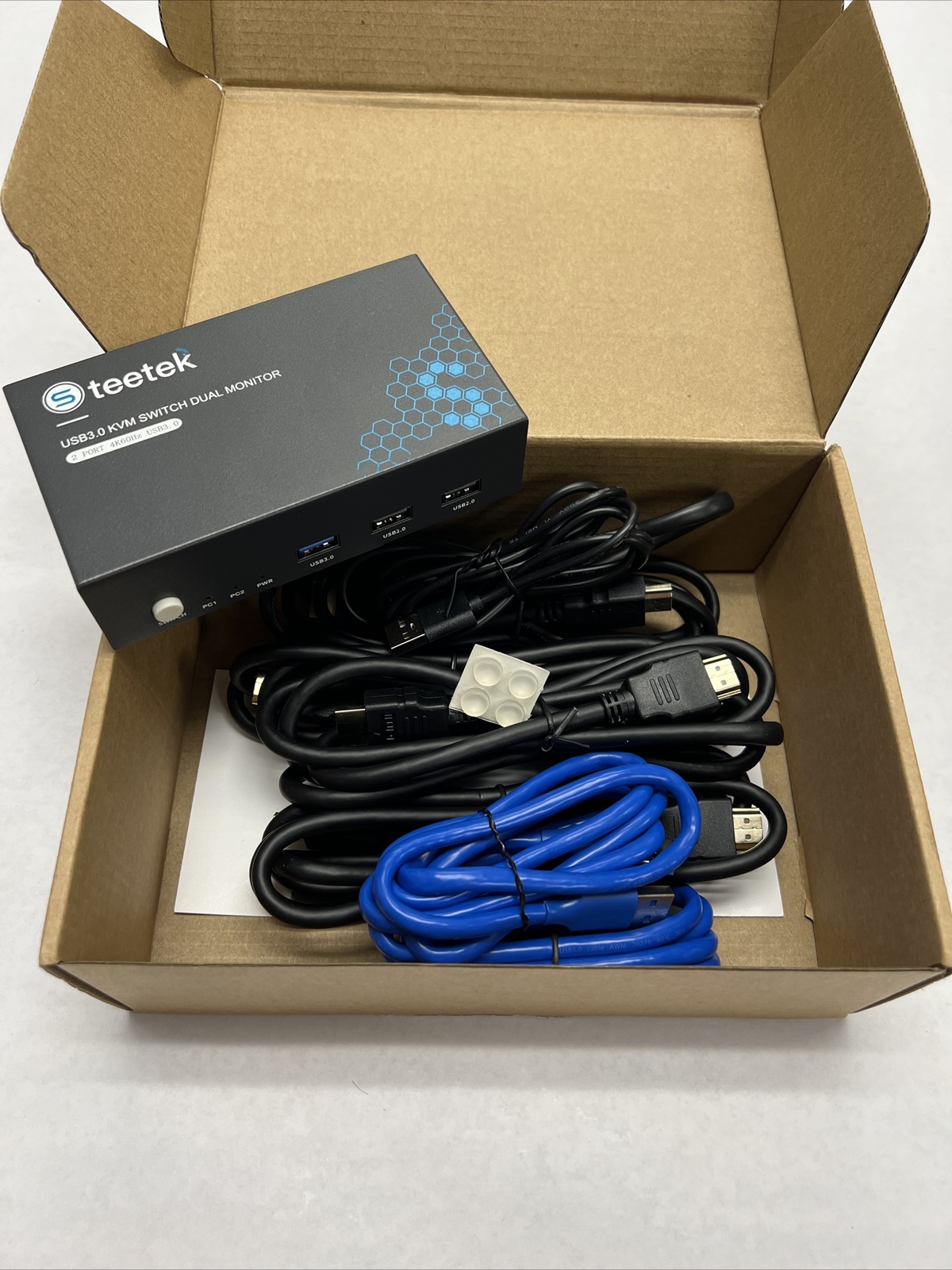 New - Steetek USB 3.0 KVM Switch Dual Monitor 2 Port Box, 4K@60Hz (YUV 4:4:4)