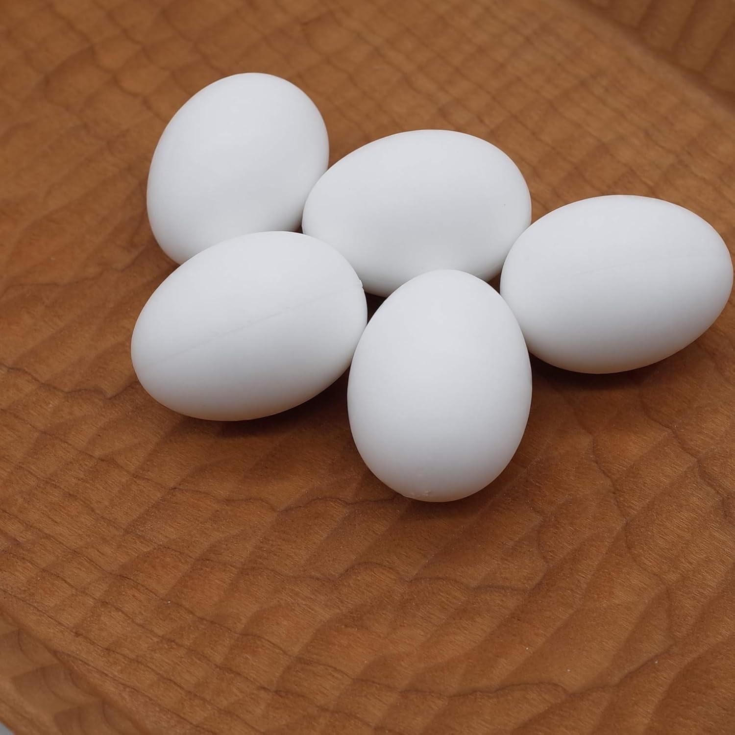 FOIBURELY 5 Pcs Solid Parrot Plastic Eggs Hatching Eggs Mini Macaw Amazon Cockat