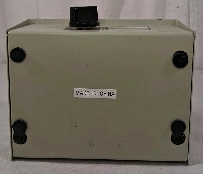 4-way Manual Data Transfer Switch Box, No Brand, Untested