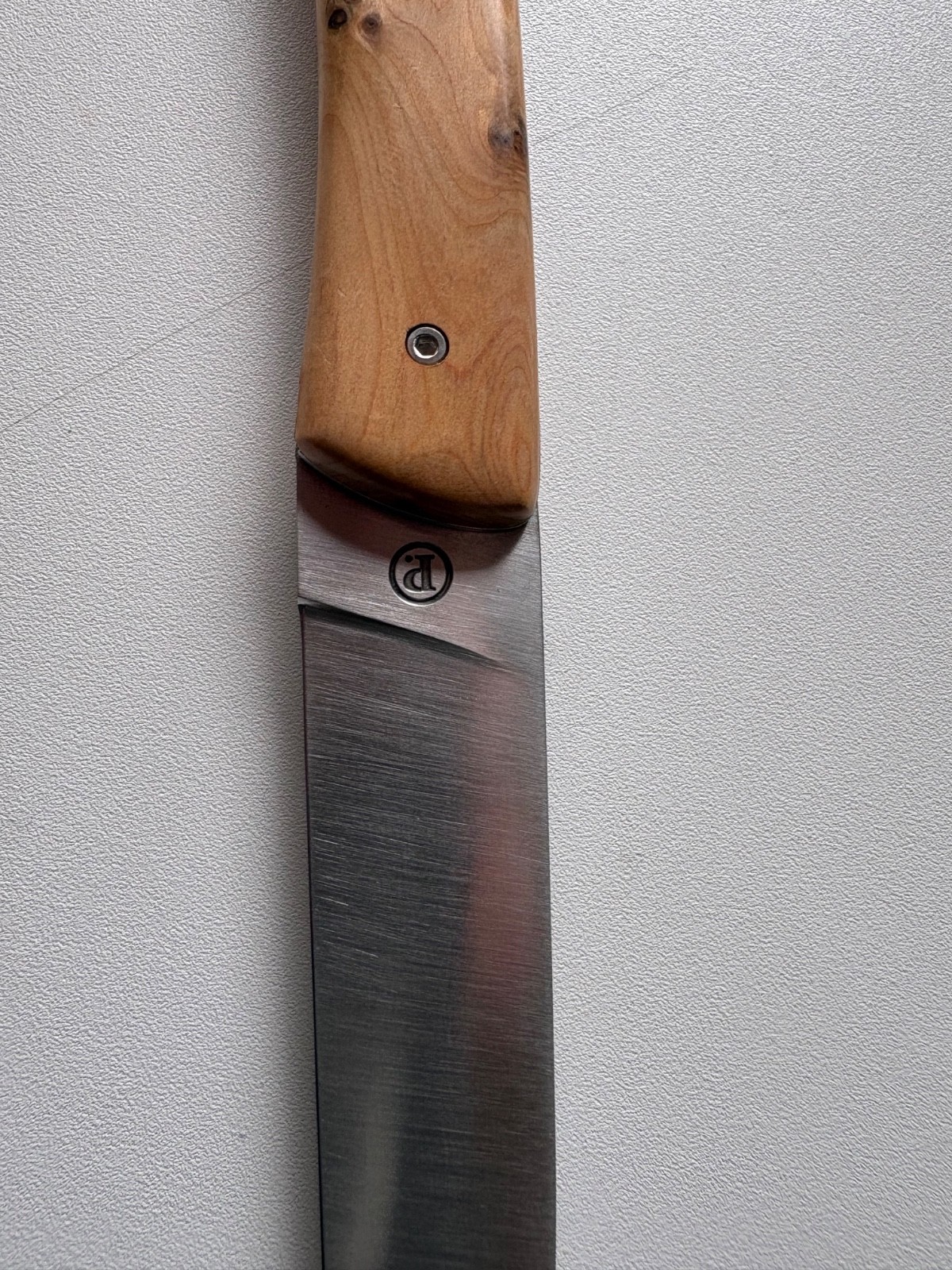 atelier perceval pocket knife. L08 Juniper wood handle. unused