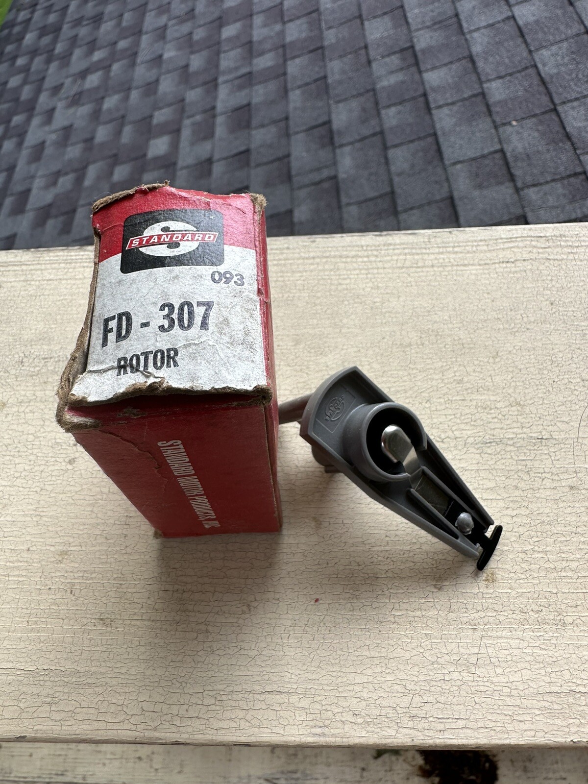 Standard FD-307 Distributor Rotor New Old Original Stock