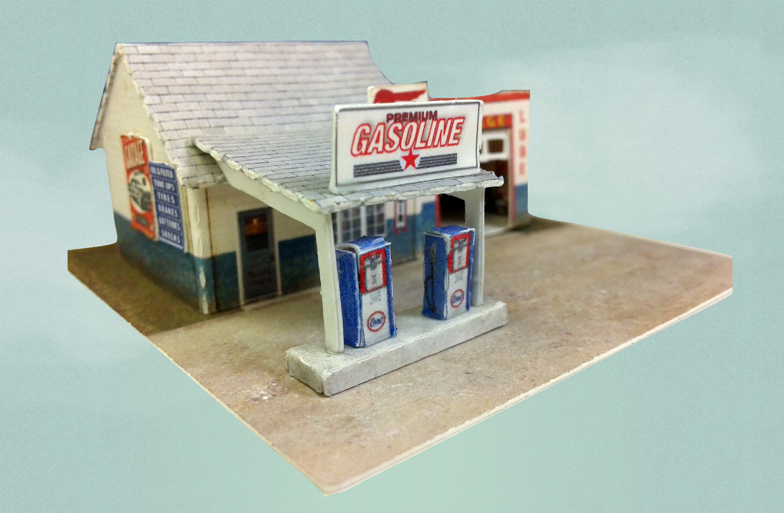 Z Scale Building - Retro Gas Station Service Station (Cover Stock Paper Kit)