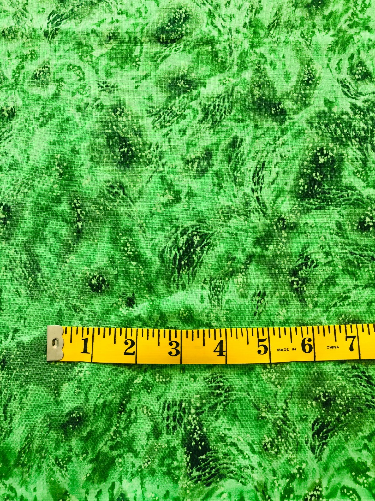 Troy Corp - Riverwoods Collection. 1 Yd. Green quilt fabric Pizza Party by Simms