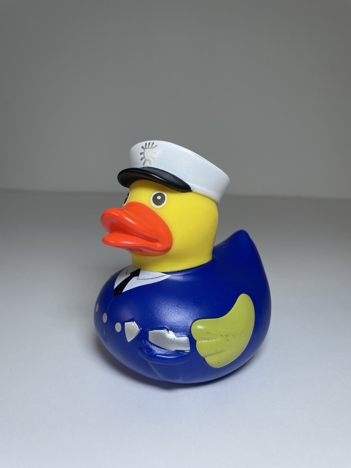 Police/Security Plastic 4" Duck Great for Vehicle●B36