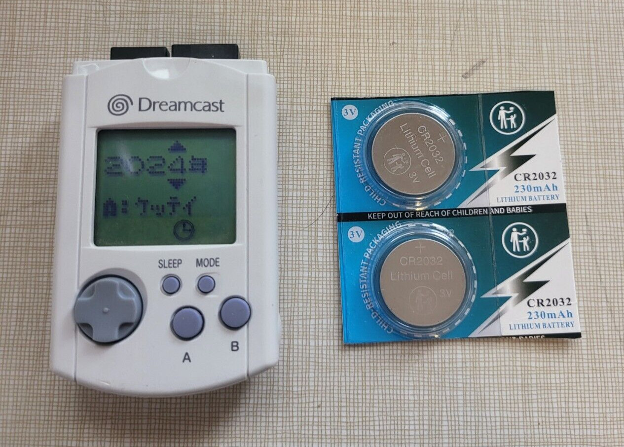 US SELLER-VMU + 2 BATTERIES Sega Dreamcast Visual Memory Unit HKT-7000 Japanese