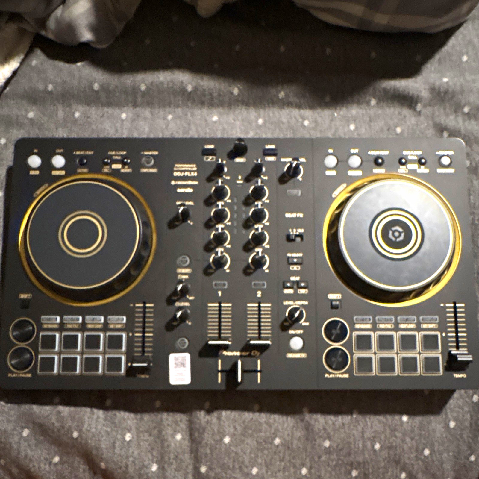 Pioneer DJ DDJFLX4-N BLK/GLD 2-Deck Controller w/ Built-In Mixer, 5ft RCA Cables