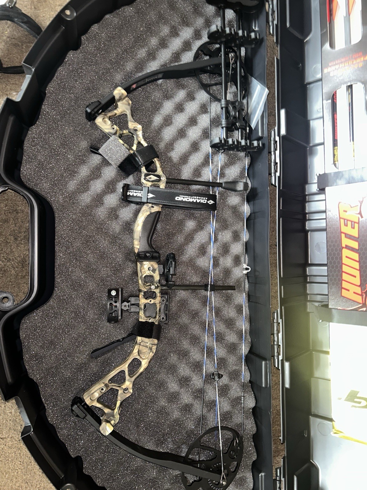 Diamond Archery Camo Compound Bow w/ Hard Case, Arrows, Wrist Sling & Gear