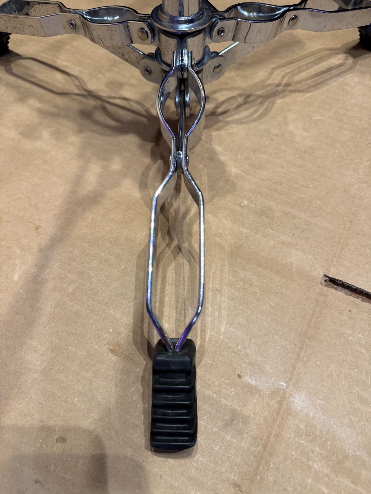 🥁 Double-Braced Snare Stand – 14″ Used – Unbranded