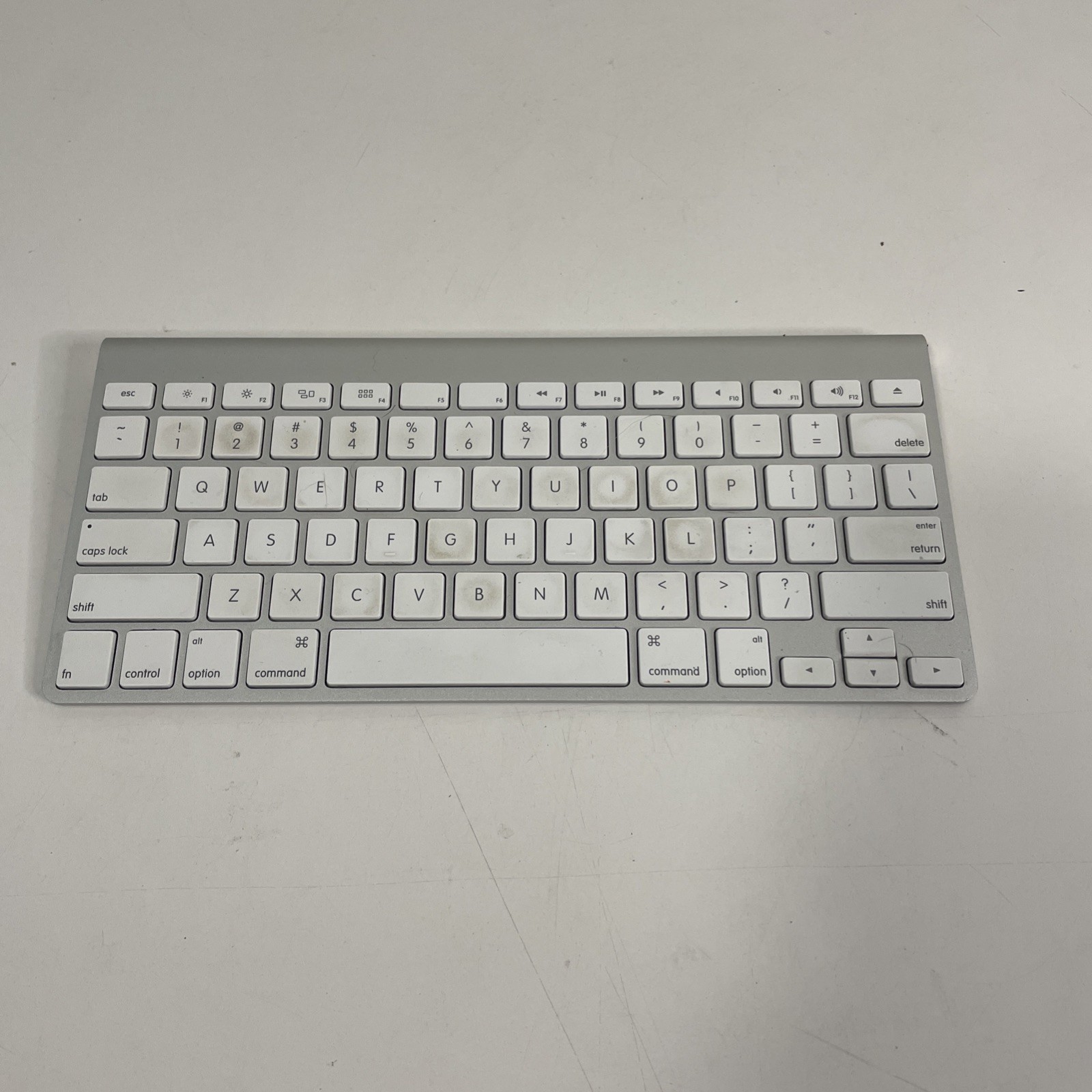 Apple Wireless Keyboard A1314 w/ Launchpad Button – Tested