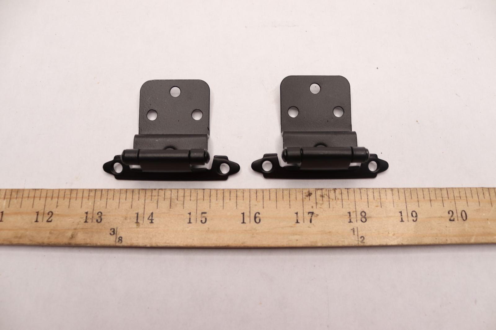 (2-Pk) Richelieu Semi-Concealed Self-Closing Hinge Matte Black BP138900