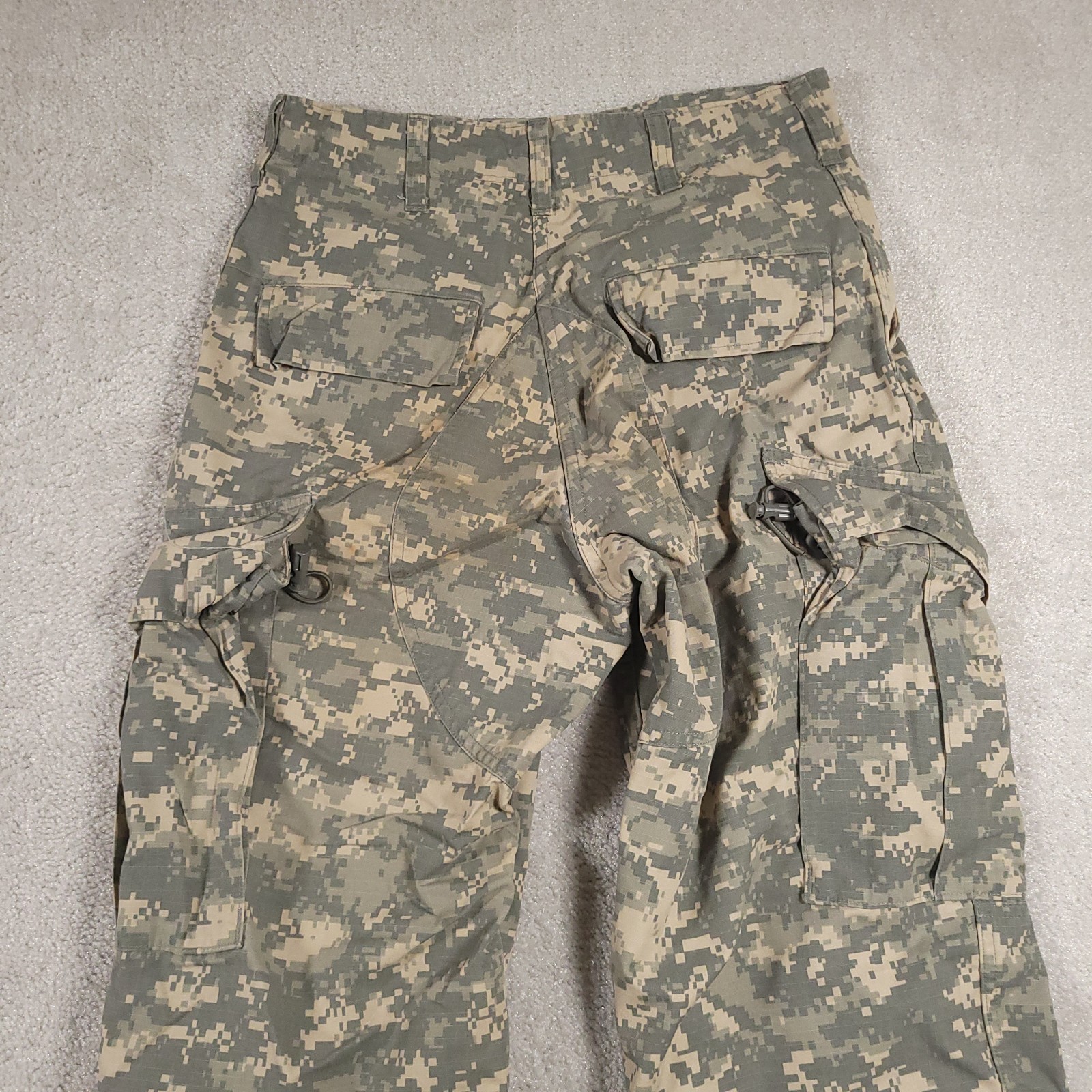 US Army Combat Uniform Trousers Small 30x31 Digital Camo Cargo Ripstop
