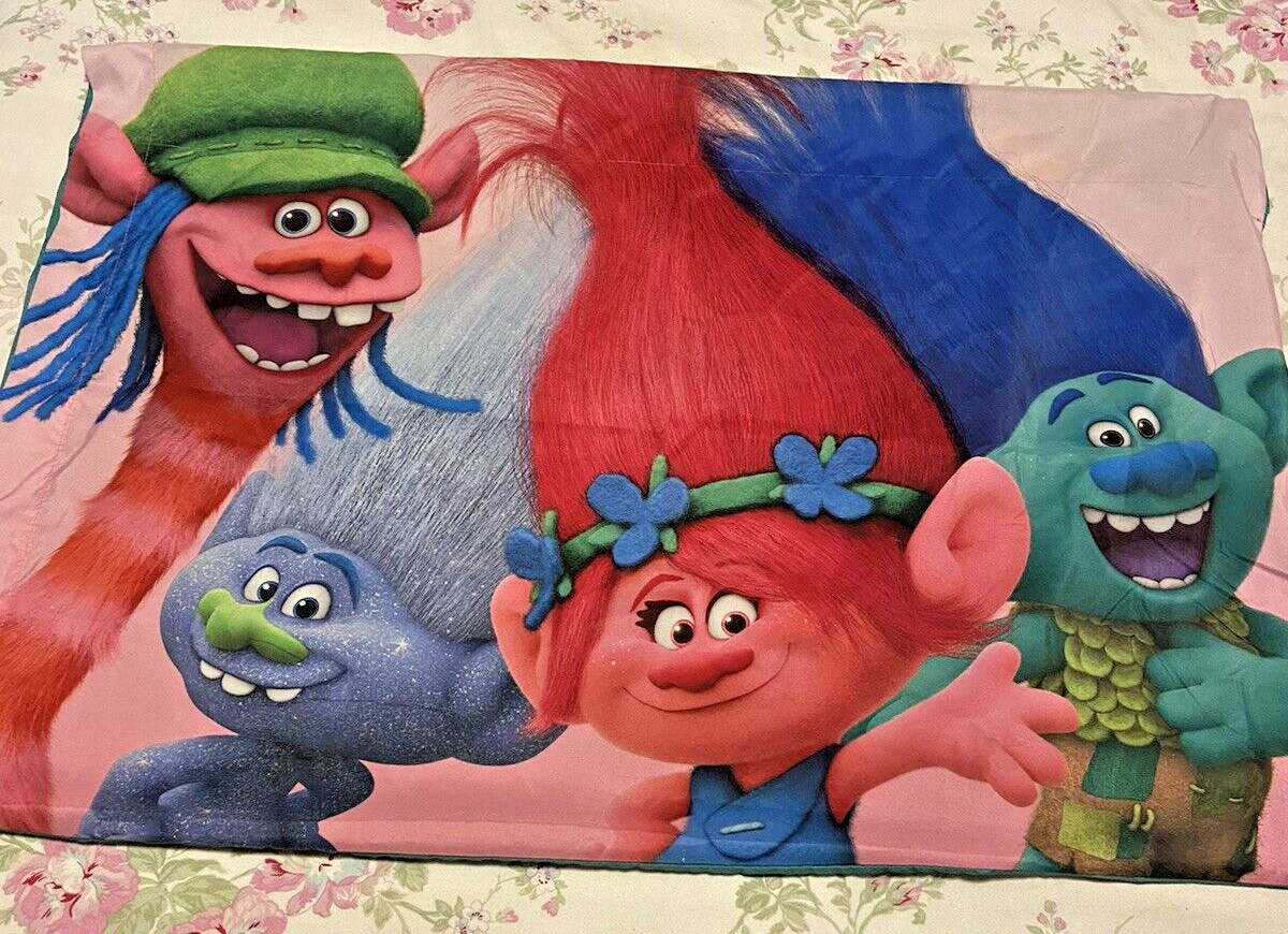 DREAMWORKS TROLLS STANDARD PILLOWCASE Troll Life Double Sided