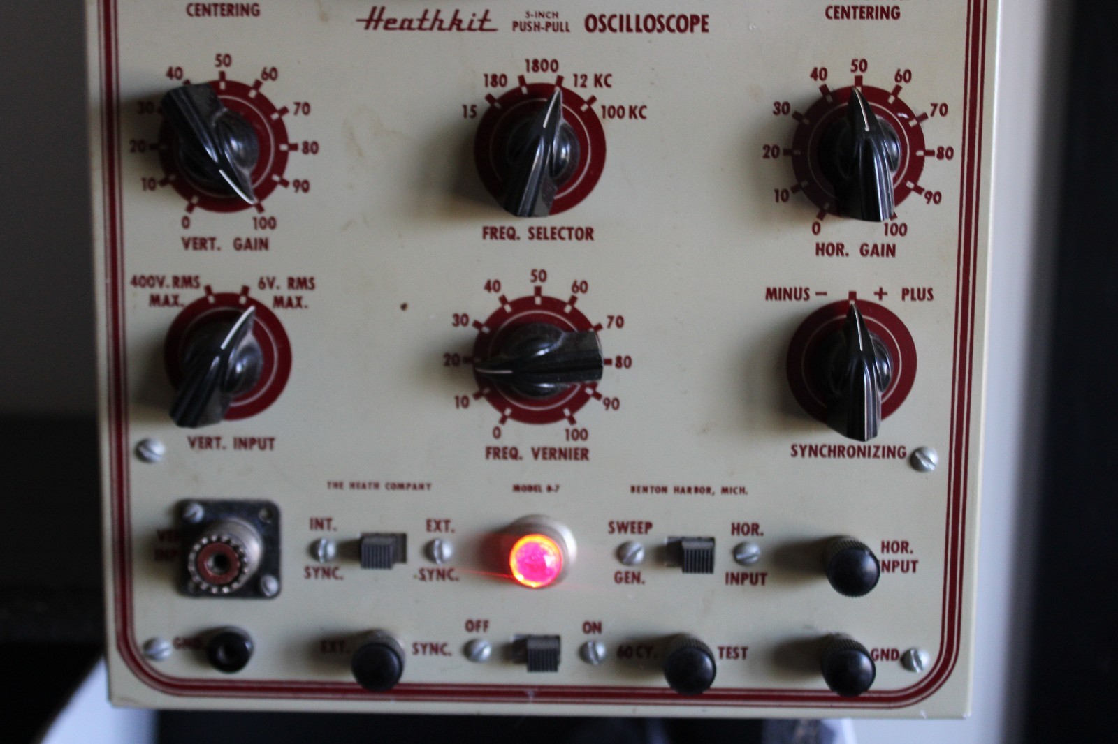 Vintage 1950 Heathkit O-7 Oscilloscope Powers On