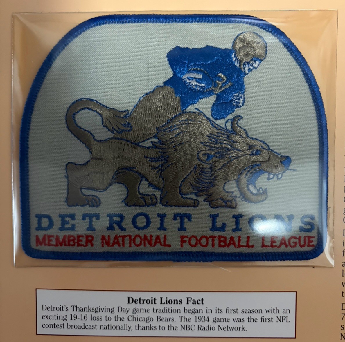 DETROIT LIONS Willabee & Ward Golden Age Football Patch And Info Card.  READ