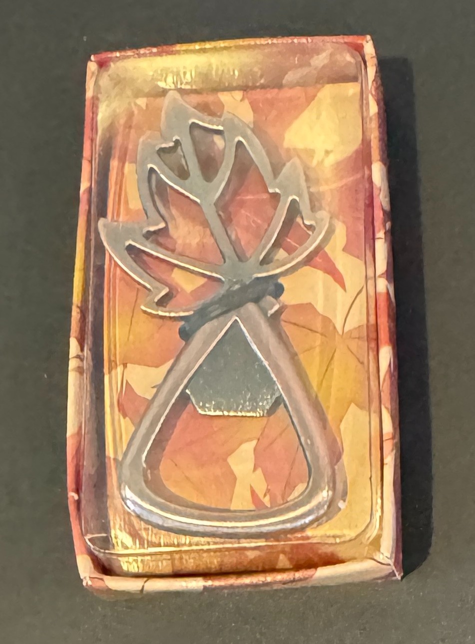 2007 Fashioncraft maple leaf bottle opener NOS