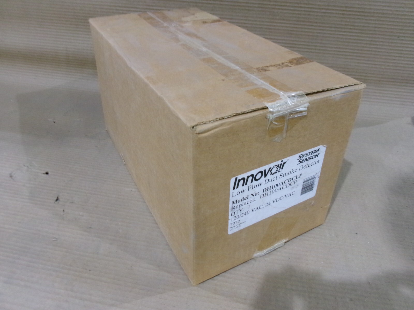 New Innovair/System Sensor DH100ACDALP Low Flow Duct Smoke Detector 120/240VAC