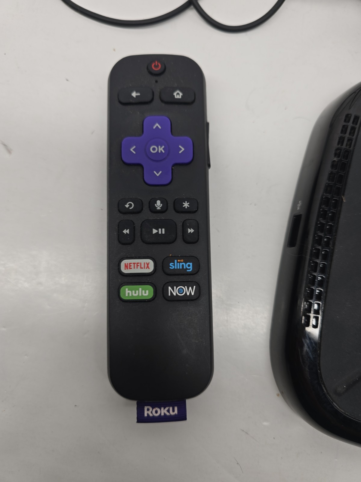 Roku 4 (Model 4400x) 4K UHD Streaming Player+Remote+Adapter (Used)