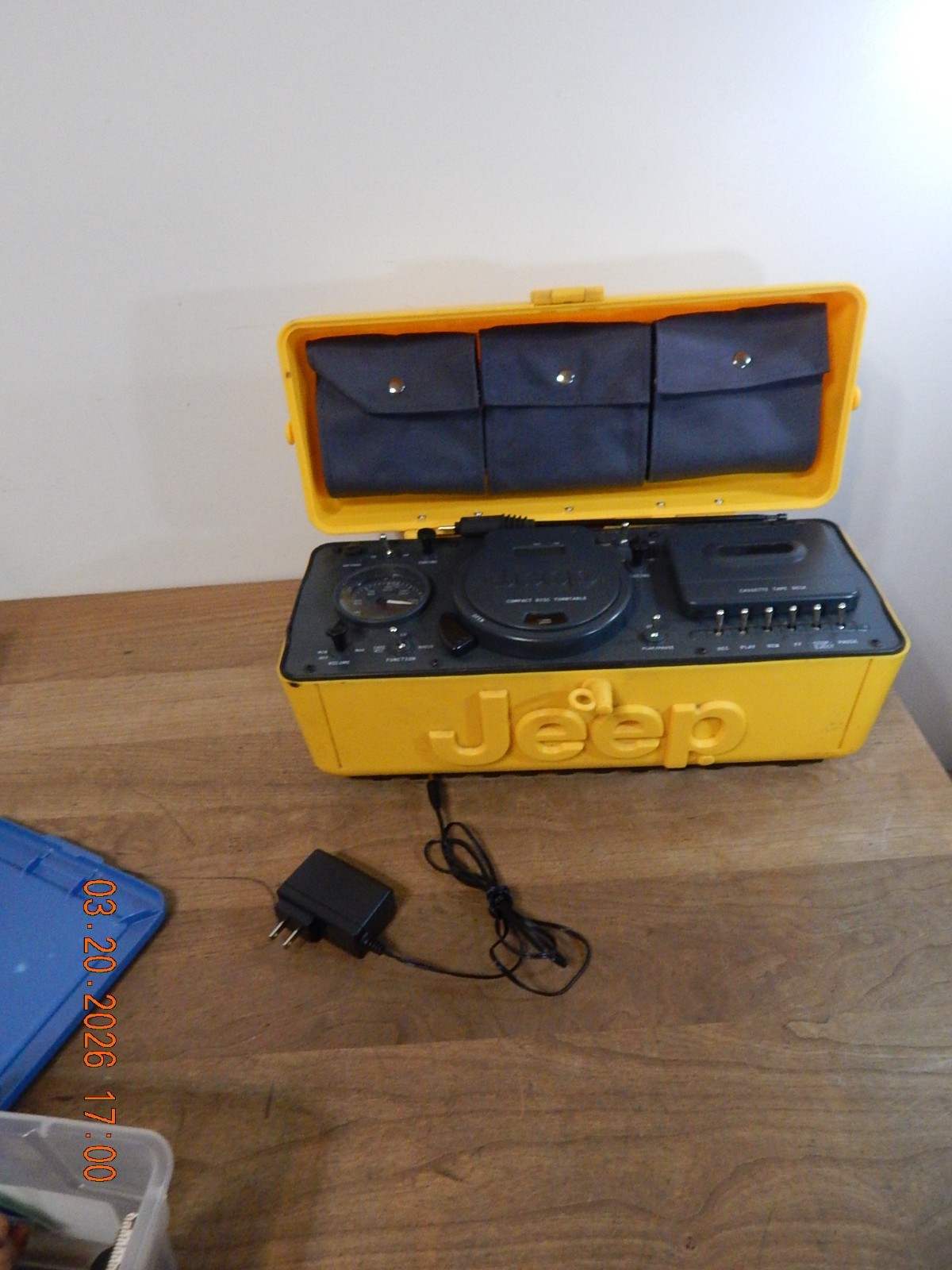 Jeep Portable Stereo CD/AM FM Radio/Cassette Player Boombox WPSS-1A **READ