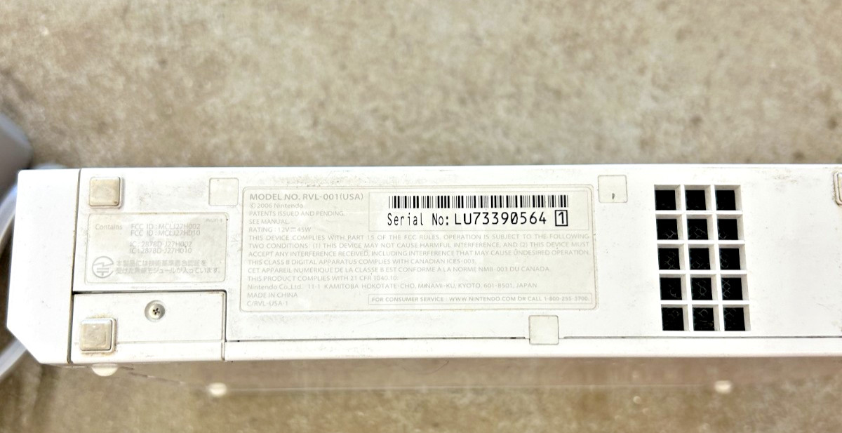 Original AUTHENTIC Nintendo Wii Video Game System