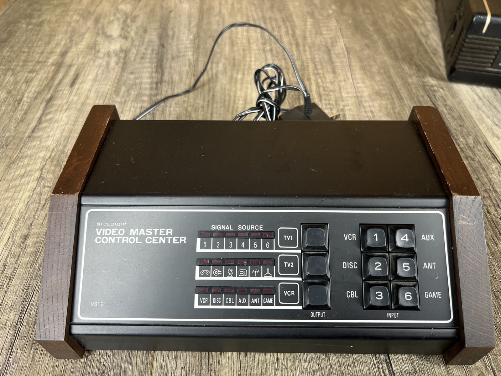 2 VINTAGE RECOTON Video Master Control Centers 1 AC Power Supply Pre-Owned V612