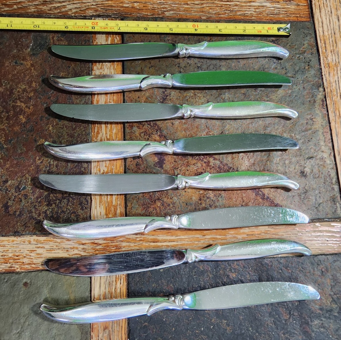 ✅️LOT OF 8 MID-CENTURY c1956 FLAIR"9 1/2"SILVERPLATE MODERN HOLLOW PLACE KNIVES