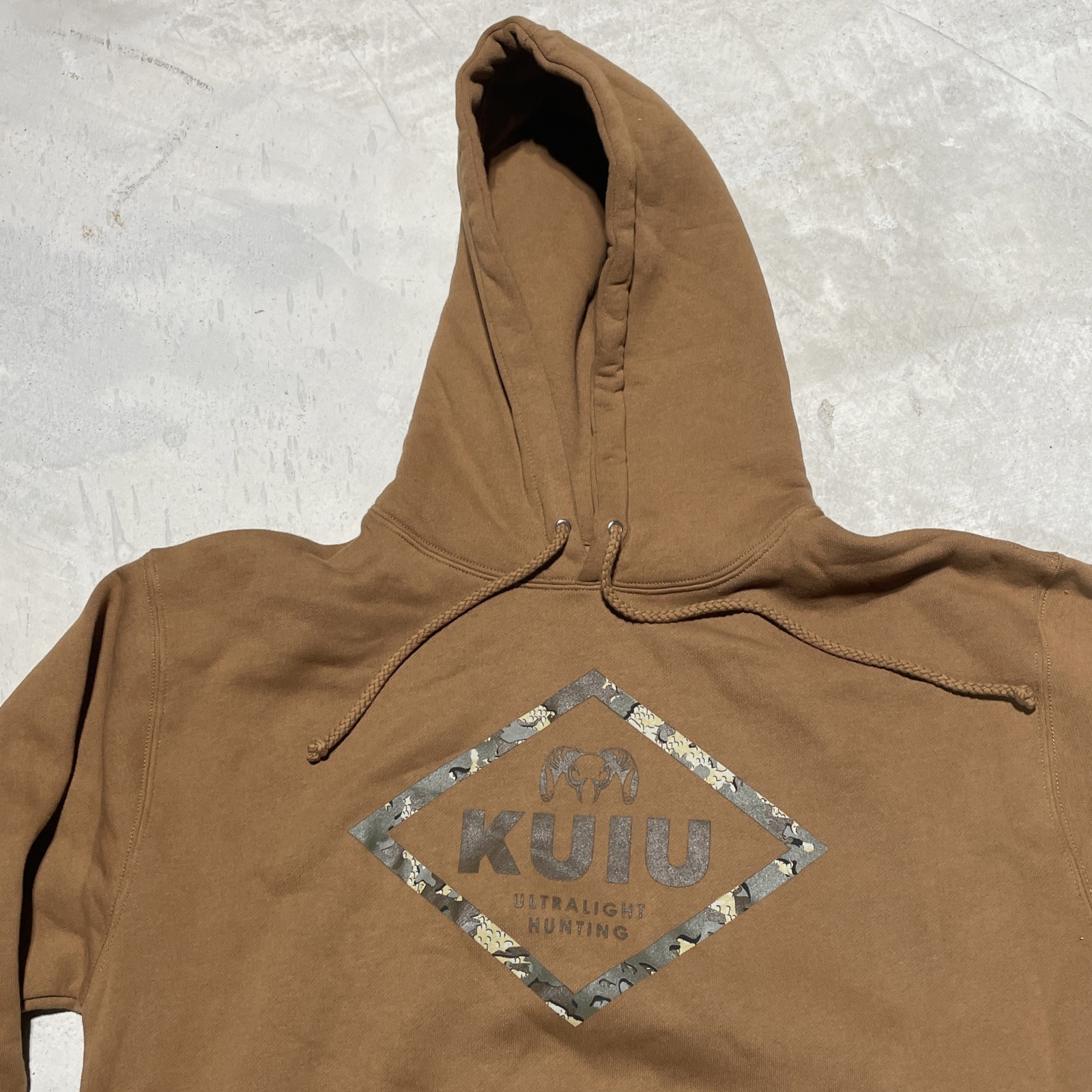 KUIU Hoodie Sweatshirt Men's SZ Medium Hunting Big Ram Heavyweight Cotton
