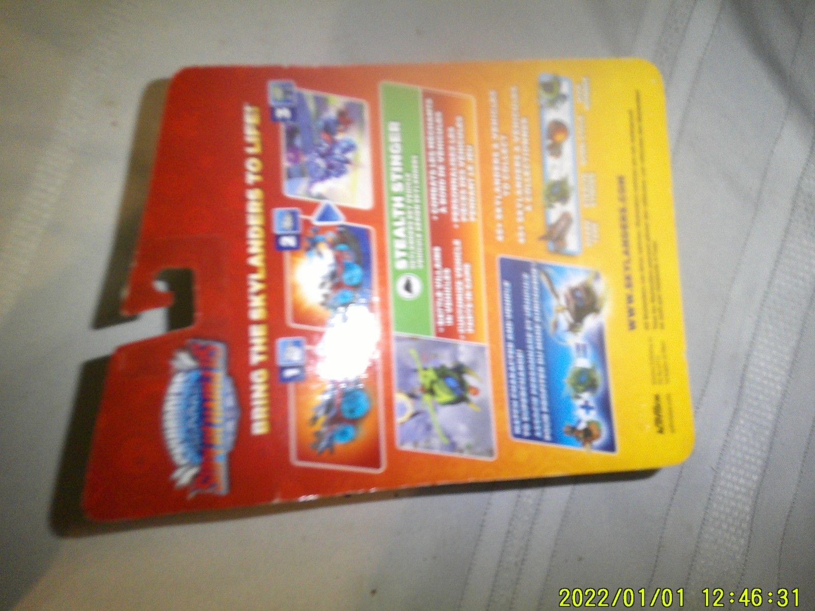 SKYLANDERS SUPERCHARGERS STEALTH STINGER FIGURE ON CARD