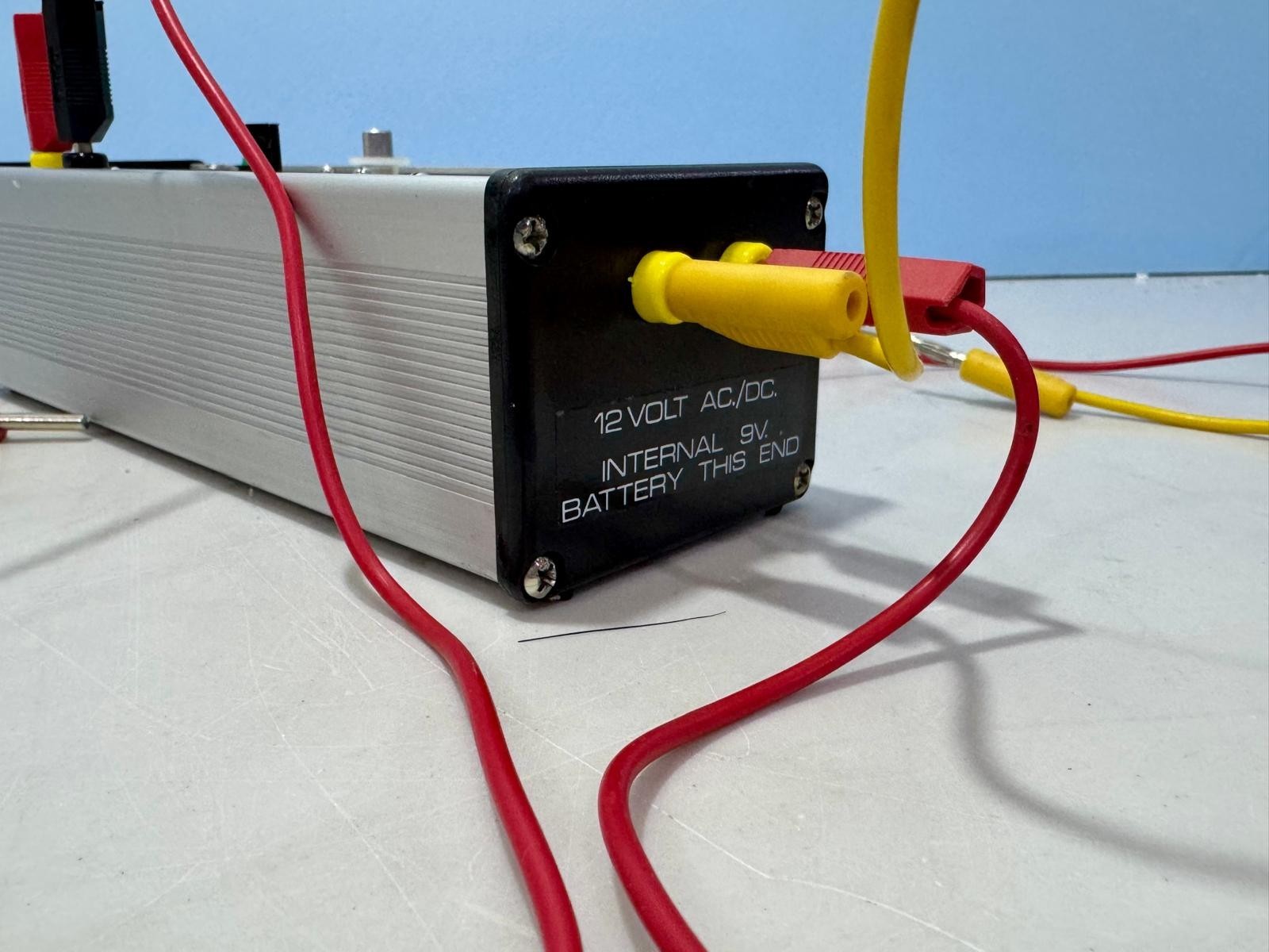 YF-20 Cable Locator Receiver Underground Wire Pipe Finder Tracer – Tested